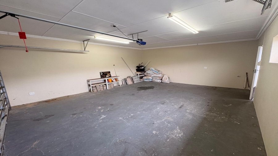 3 Bedroom Property for Sale in Hartenbos Central Western Cape
